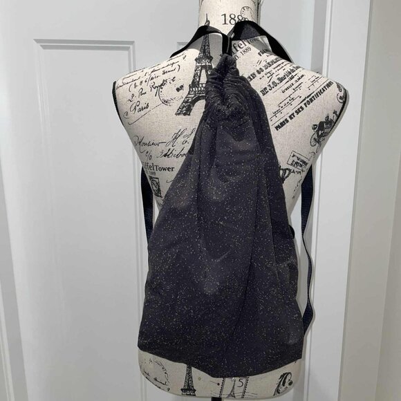 LULUEMON LAB Sling Bag / Backpack - NEW WITHOUT TAGS - Picture 4 of 8